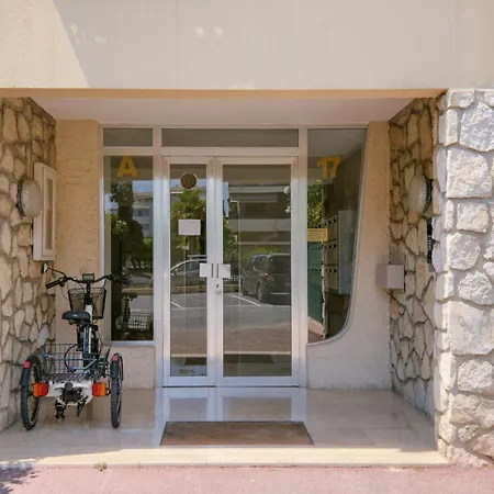 Le Cros Saint Pierre - A 3 Mn A Pied, Grand Balcon, Parking Prive Apartmán